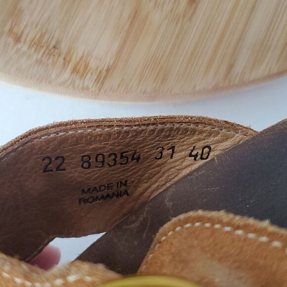 Think! Women's Suede Floral Embroidered Cut Out Slip On Sandal Camel Slides 40 - Picture 11 of 12